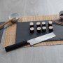 Set di 4 coltelli serie Tokyo con barra portacoltelli magnetico e pinza sushi 3 Claveles