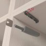Lote de 10 fechos de porta Push Lite para aparafusar com plástico cinza magnético de 80 mm regulado Emuca